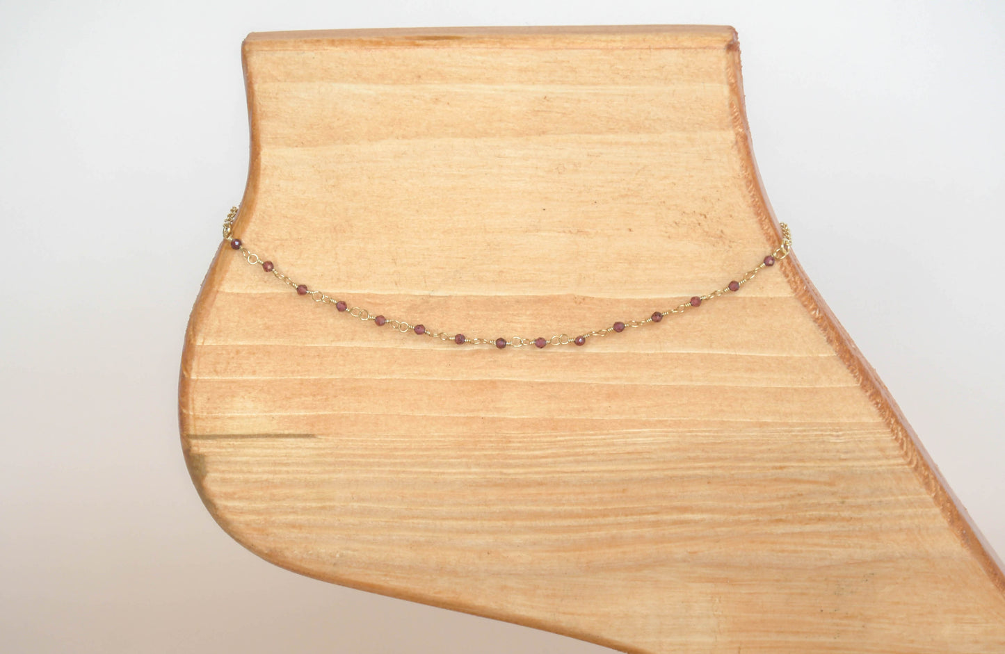 Lovely day - Chaine de cheville grenat