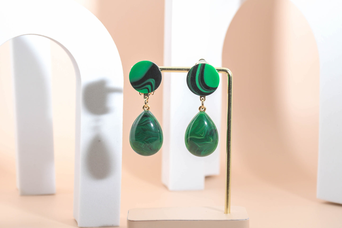 Francine Bramli - Boucles d'oreilles goutte verte