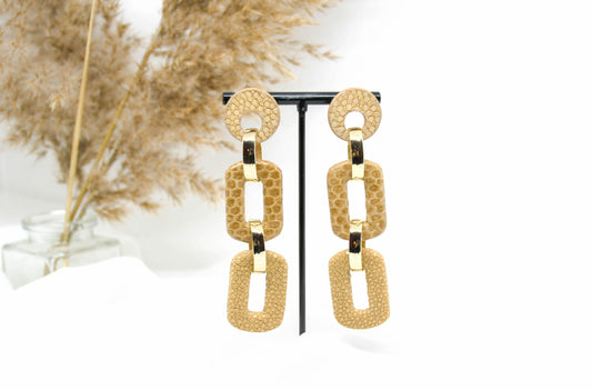 Barong Barong - Boucles d'oreilles beige longue