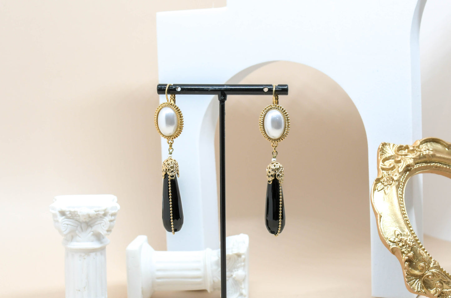 Satellite - Boucles d'oreilles perle noire et blanche